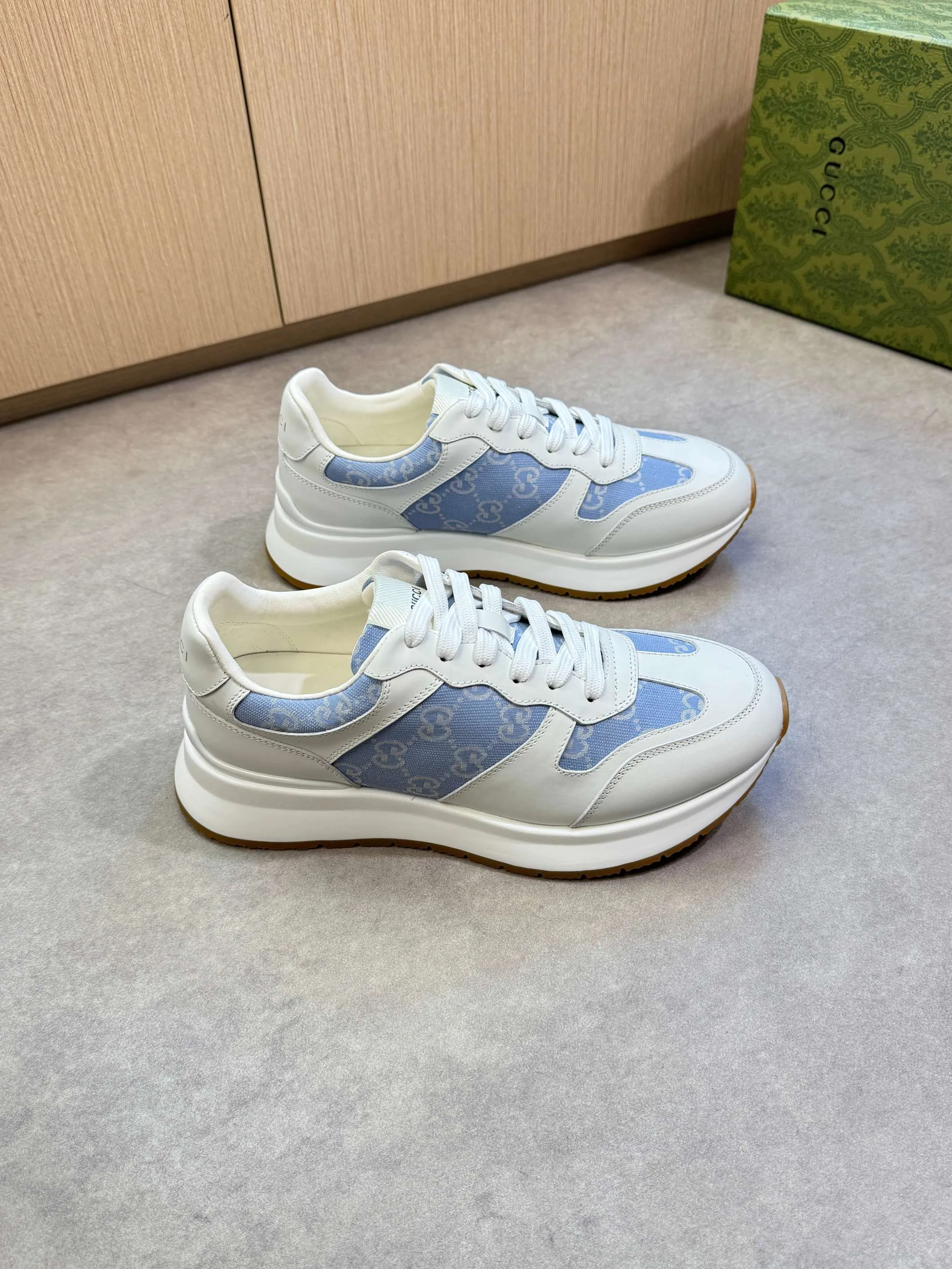 Men's shoes 💰800 [Gucci] Gucci - High-end quality original single casual sports shoes - Upper: 🔝 Nappa calfskin, brand totem cloth, tongue cloth label, heel silk screen brand LOGO - Lining: water-dyed cowhide - Outsole: ultra-light T men's shoes 💰U·Rubber; two-color molded outsole -Super high quality control·Fine workmanship: highlighted (high-end·luxury·grade) -Size :38-44 (45, can be customized)·GC0372